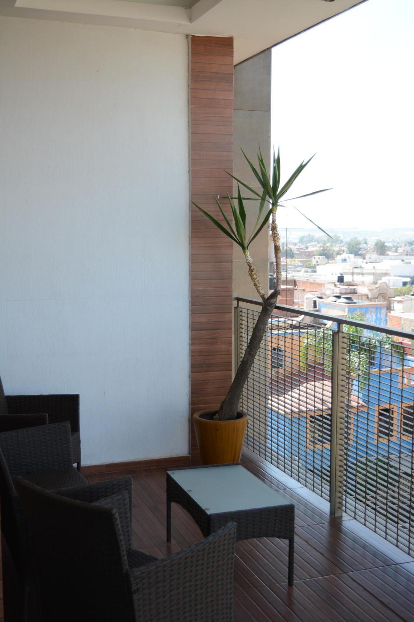 Suites La Gloria Alojamiento Independiente Tepatitlán de Morelos Exterior foto